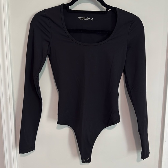 Abercrombie Scoop neck Bodysuit - Picture 1 of 3